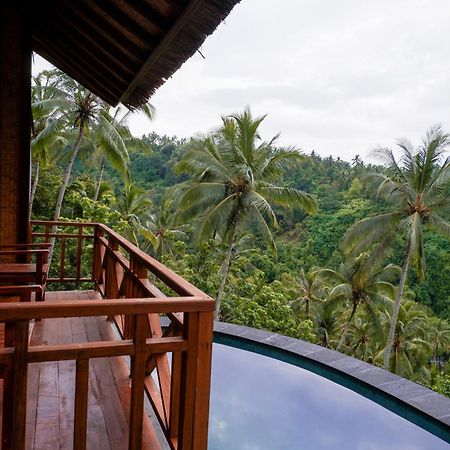 Aum Resort Pulukan Exterior photo